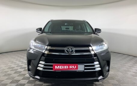 Toyota Highlander III, 2019 год, 3 150 000 рублей, 2 фотография