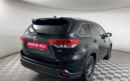 Toyota Highlander III, 2019 год, 3 150 000 рублей, 5 фотография