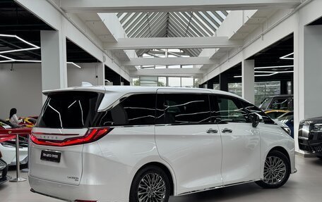 Lexus LM, 2024 год, 18 490 000 рублей, 6 фотография