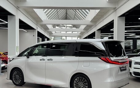 Lexus LM, 2024 год, 18 490 000 рублей, 12 фотография