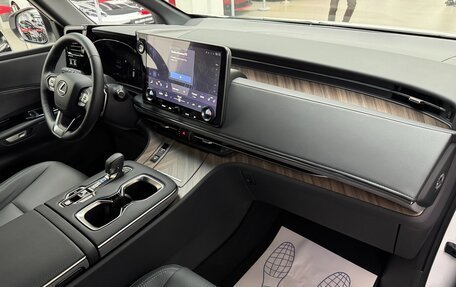 Lexus LM, 2024 год, 18 490 000 рублей, 34 фотография