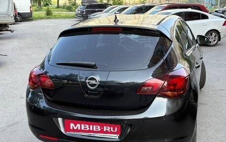 Opel Astra J, 2011 год, 1 100 000 рублей, 15 фотография