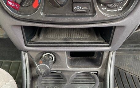 Nissan Almera, 2001 год, 285 000 рублей, 16 фотография