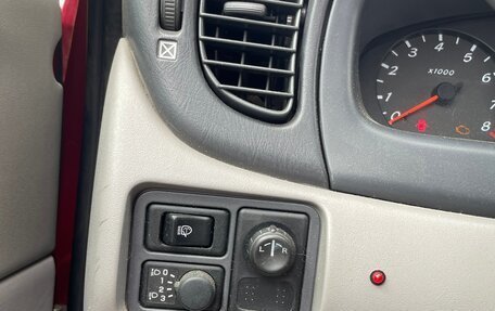 Nissan Almera, 2001 год, 285 000 рублей, 19 фотография