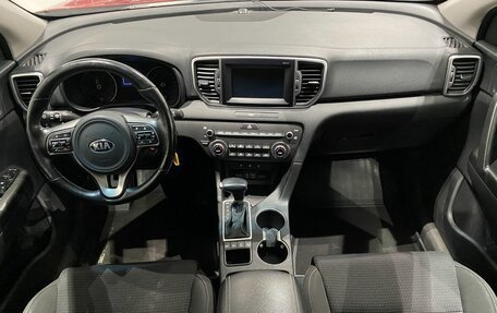 KIA Sportage IV рестайлинг, 2018 год, 1 679 000 рублей, 10 фотография