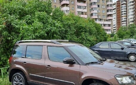 Skoda Yeti I рестайлинг, 2017 год, 2 000 000 рублей, 2 фотография