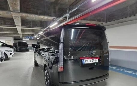 Hyundai Staria, 2025 год, 6 990 000 рублей, 2 фотография