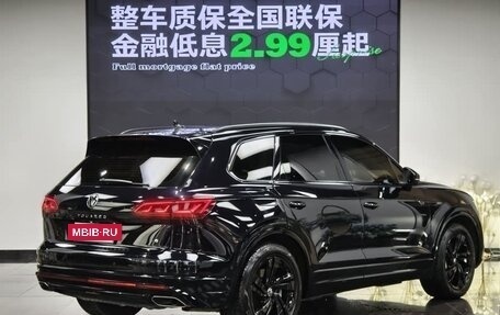 Volkswagen Touareg III, 2022 год, 5 200 014 рублей, 4 фотография