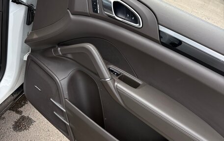 Porsche Cayenne III, 2015 год, 3 400 000 рублей, 15 фотография