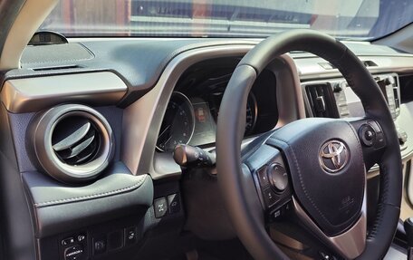 Toyota RAV4, 2016 год, 1 790 000 рублей, 19 фотография