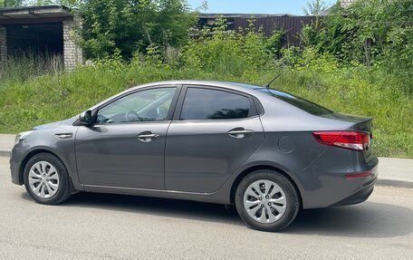 KIA Rio III рестайлинг, 2015 год, 950 000 рублей, 8 фотография