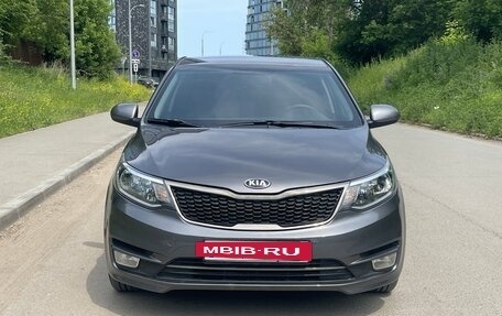 KIA Rio III рестайлинг, 2015 год, 950 000 рублей, 2 фотография