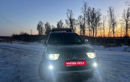 Mitsubishi Pajero Sport II рестайлинг, 2011 год, 1 800 000 рублей, 2 фотография