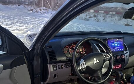 Mitsubishi Pajero Sport II рестайлинг, 2011 год, 1 800 000 рублей, 11 фотография