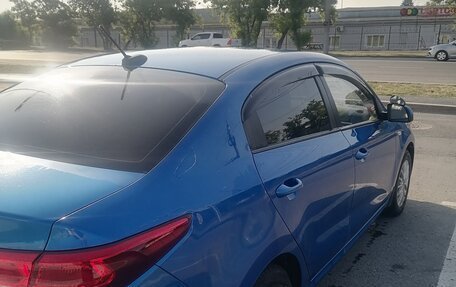 KIA Rio IV, 2017 год, 950 000 рублей, 4 фотография