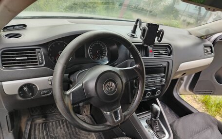Volkswagen Jetta VI, 2011 год, 630 000 рублей, 3 фотография