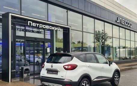 Renault Kaptur I рестайлинг, 2018 год, 1 580 000 рублей, 6 фотография