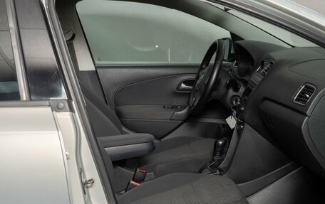 Volkswagen Polo VI (EU Market), 2012 год, 750 000 рублей, 7 фотография