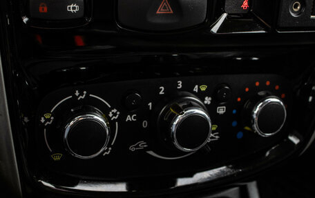 Nissan Terrano III, 2014 год, 1 099 000 рублей, 18 фотография