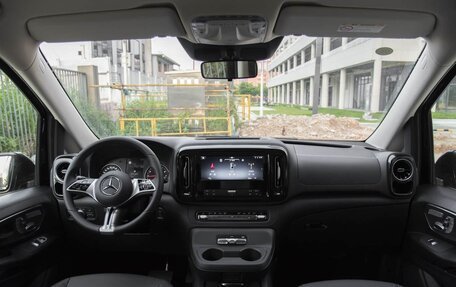 Mercedes-Benz Vito, 2025 год, 5 900 000 рублей, 10 фотография