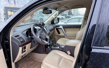 Toyota Land Cruiser Prado 150 рестайлинг 2, 2016 год, 2 990 000 рублей, 7 фотография
