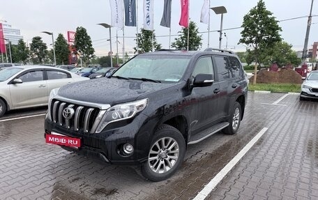 Toyota Land Cruiser Prado 150 рестайлинг 2, 2016 год, 2 990 000 рублей, 6 фотография