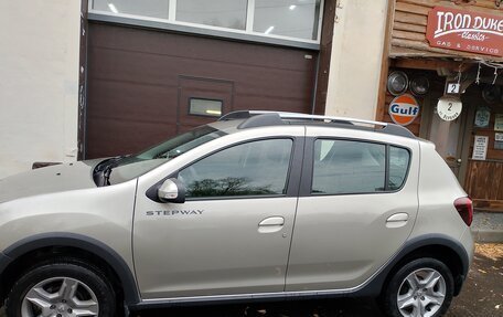 Renault Sandero II рестайлинг, 2021 год, 1 320 000 рублей, 2 фотография