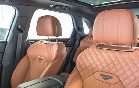 Bentley Bentayga I, 2025 год, 37 600 000 рублей, 5 фотография