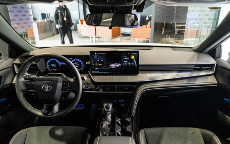 Toyota Camry, 2024 год, 4 790 000 рублей, 14 фотография