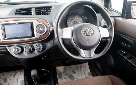 Toyota Vitz, 2011 год, 859 000 рублей, 14 фотография