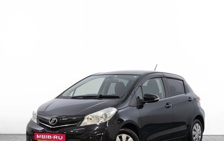 Toyota Vitz, 2011 год, 859 000 рублей, 2 фотография
