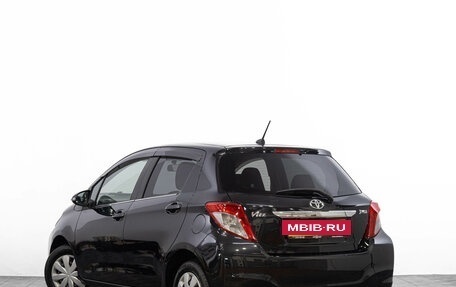 Toyota Vitz, 2011 год, 859 000 рублей, 5 фотография
