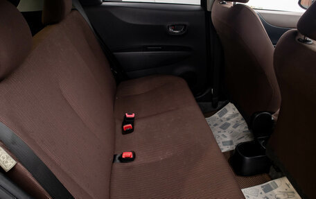 Toyota Vitz, 2011 год, 859 000 рублей, 20 фотография