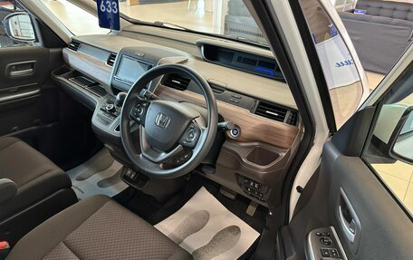 Honda Freed II, 2020 год, 1 599 000 рублей, 10 фотография