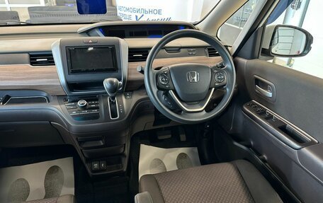Honda Freed II, 2020 год, 1 599 000 рублей, 15 фотография