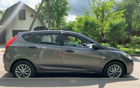 Hyundai Solaris II рестайлинг, 2013 год, 762 500 рублей, 2 фотография