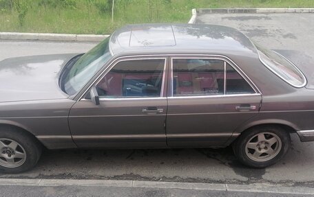 Mercedes-Benz S-Класс, 1985 год, 550 000 рублей, 3 фотография