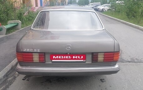 Mercedes-Benz S-Класс, 1985 год, 550 000 рублей, 4 фотография