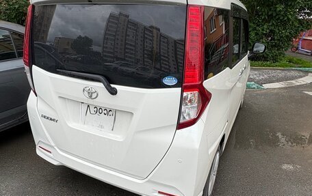 Toyota Roomy I, 2020 год, 1 400 000 рублей, 3 фотография