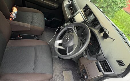 Toyota Roomy I, 2020 год, 1 400 000 рублей, 6 фотография