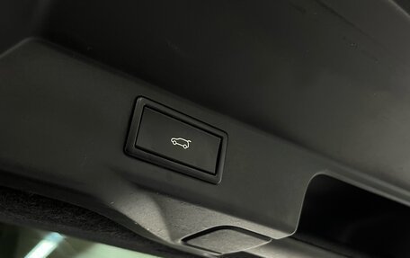 Land Rover Range Rover IV рестайлинг, 2014 год, 3 550 000 рублей, 10 фотография