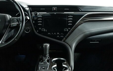 Toyota Camry, 2018 год, 2 439 898 рублей, 14 фотография