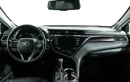 Toyota Camry, 2018 год, 2 439 898 рублей, 13 фотография