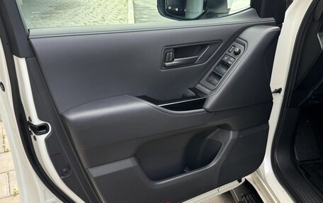 Toyota Land Cruiser, 2022 год, 9 290 000 рублей, 12 фотография