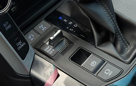 Toyota Land Cruiser, 2022 год, 9 290 000 рублей, 25 фотография