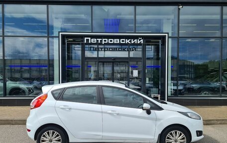 Ford Fiesta, 2016 год, 880 000 рублей, 5 фотография