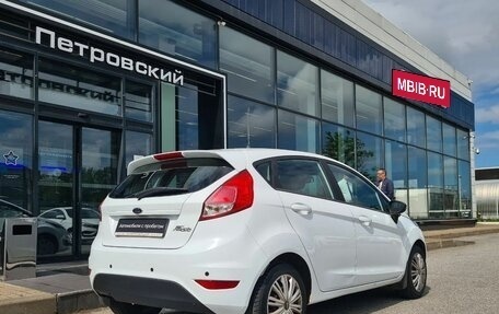 Ford Fiesta, 2016 год, 880 000 рублей, 6 фотография