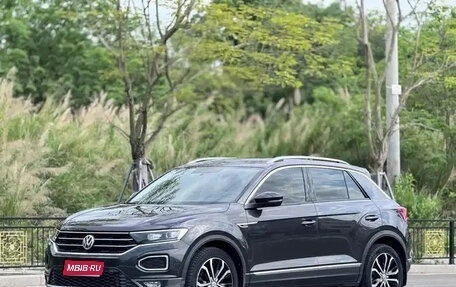 Volkswagen T-Roc I, 2022 год, 1 377 123 рублей, 1 фотография