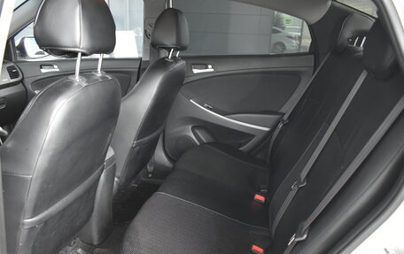 Hyundai Solaris II рестайлинг, 2015 год, 875 000 рублей, 9 фотография