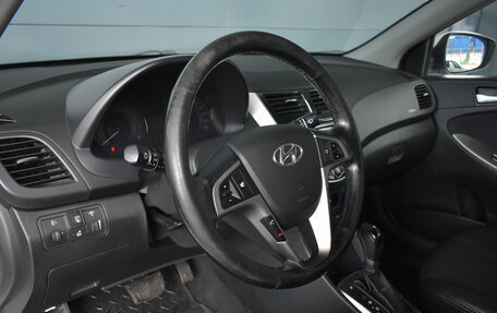 Hyundai Solaris II рестайлинг, 2015 год, 875 000 рублей, 8 фотография